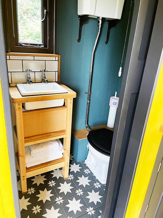 Old King William Shepherd Huts And Private Hot Tubs In North Norfolk Hunworth Eksteriør billede