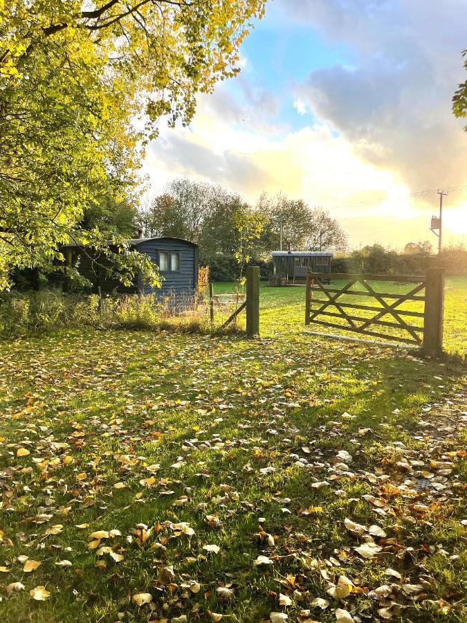 Old King William Shepherd Huts And Private Hot Tubs In North Norfolk Hunworth Eksteriør billede